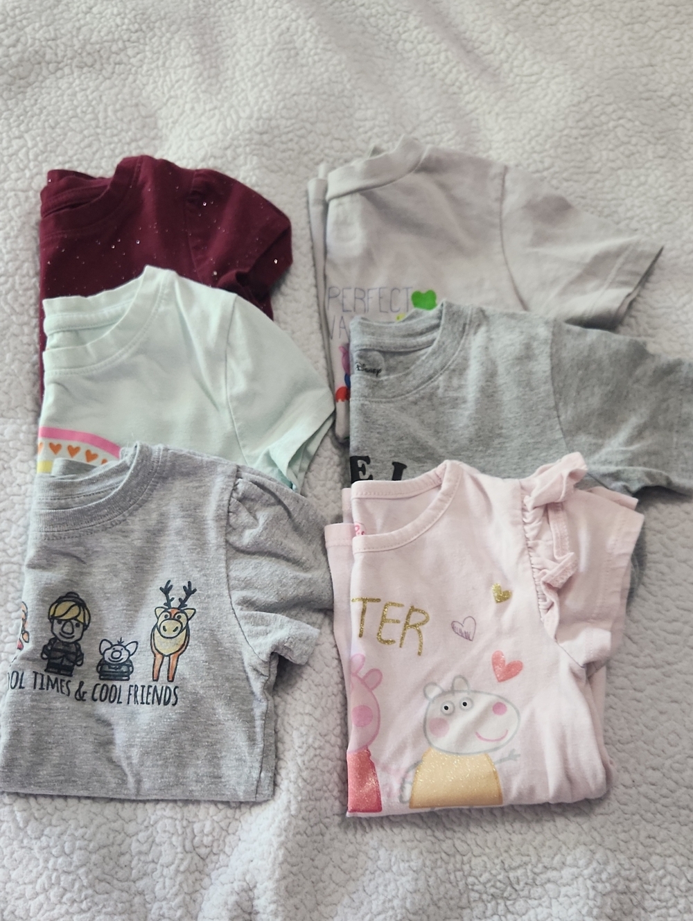 Girls 4T bundle lot of t-shirts